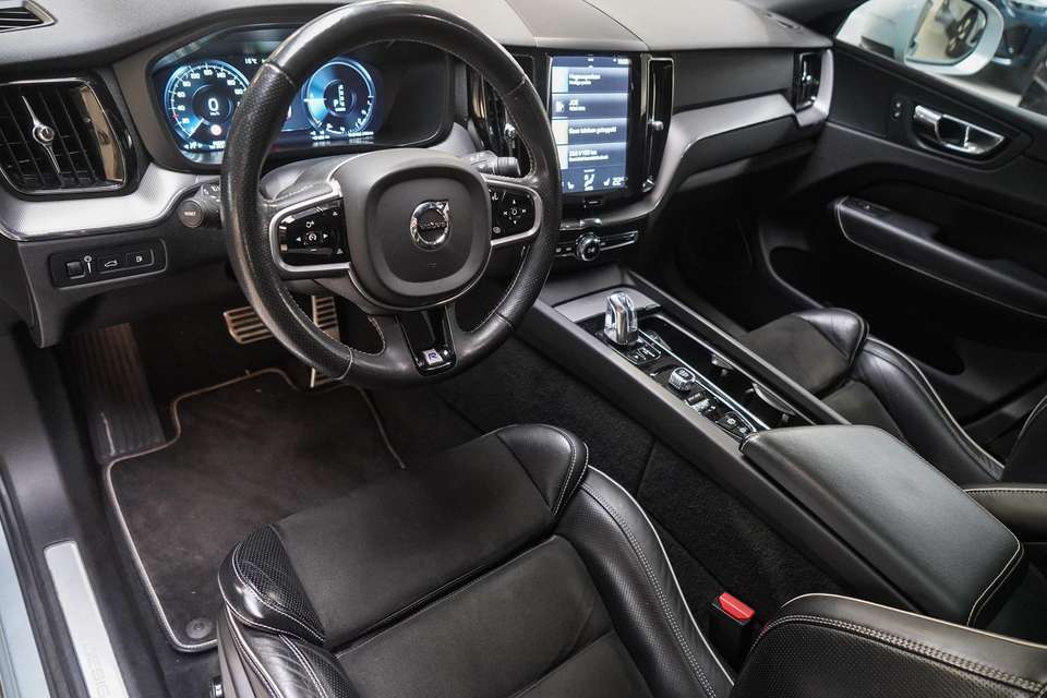 Volvo XC60 - Imagem 12