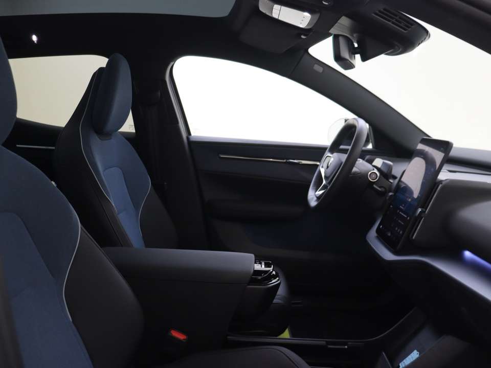 Volvo EX30 - Imagem 13