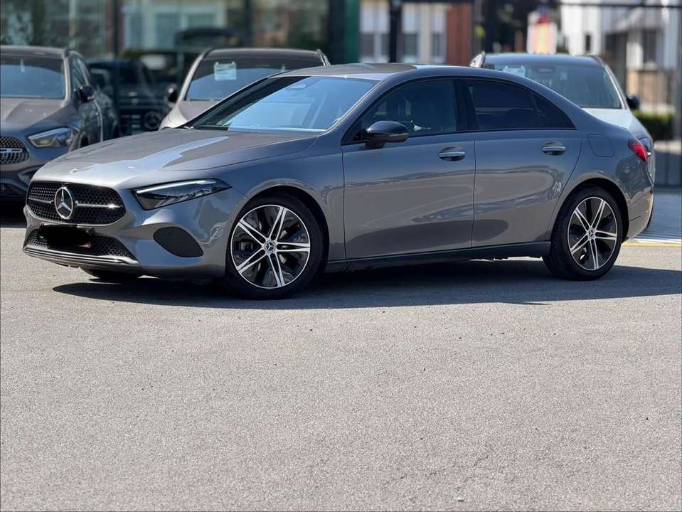 Mercedes-Benz A 200 - Imagem 1