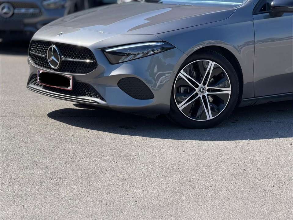 Mercedes-Benz A 200 - Imagem 11