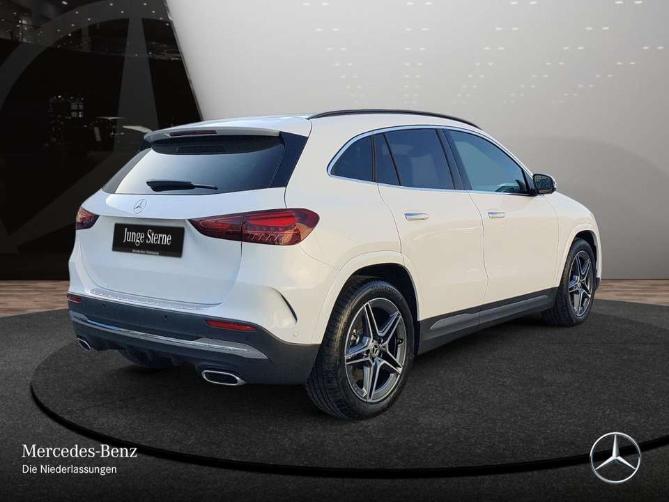 Mercedes-Benz GLA 220 - Imagem 8