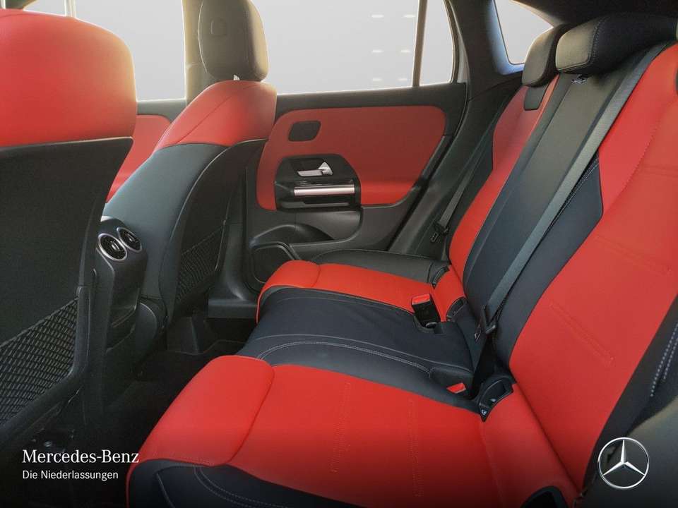 Mercedes-Benz GLA 220 - Imagem 12
