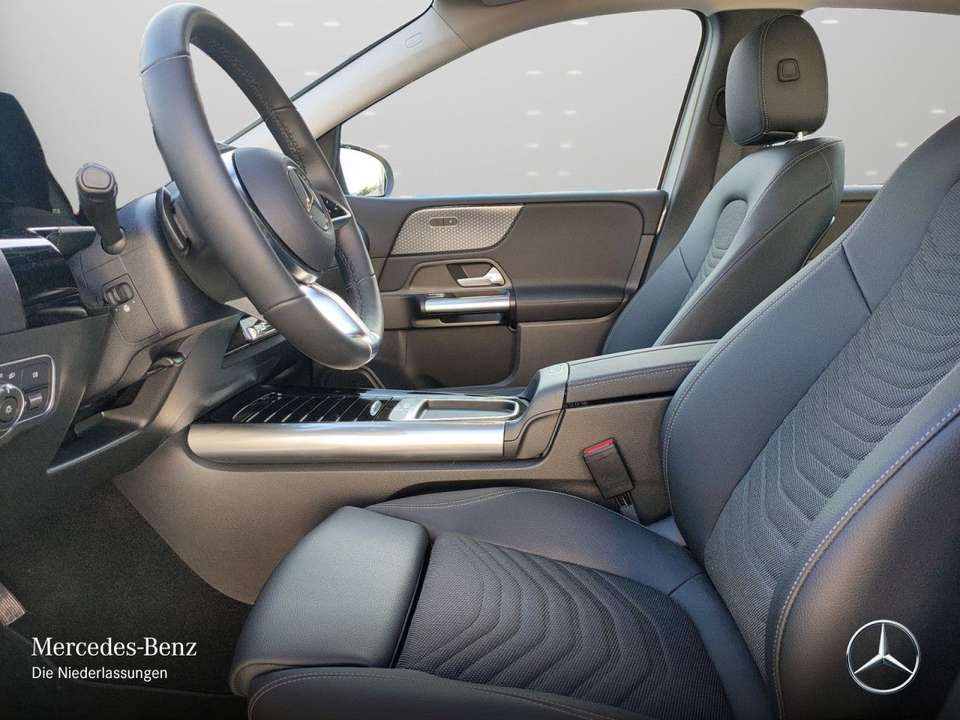 Mercedes-Benz B 180 - Imagem 11