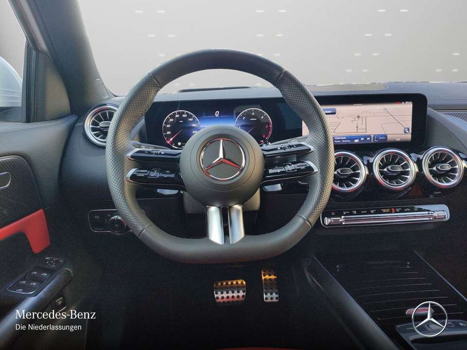 Mercedes-Benz GLA 220 - Imagem 13