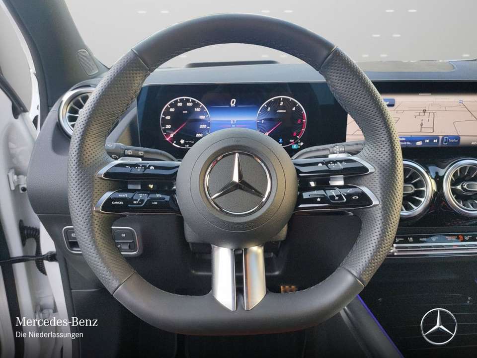 Mercedes-Benz GLA 220 - Imagem 14