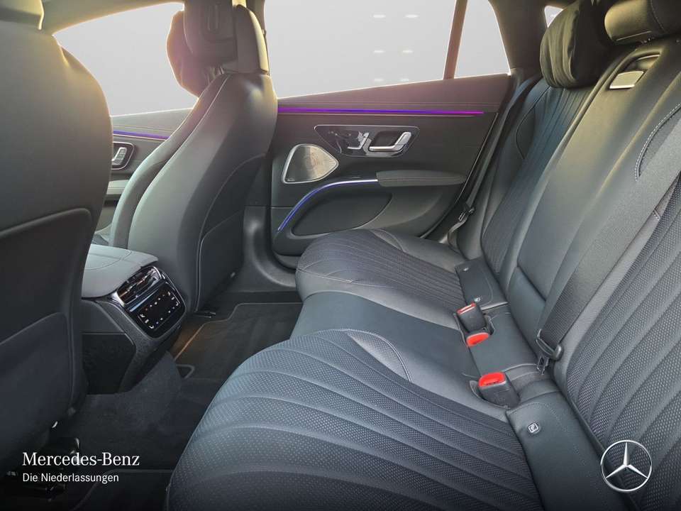 Mercedes-Benz EQS - Imagem 12