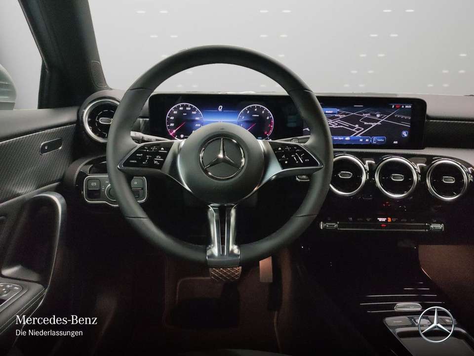 Mercedes-Benz A 200 - Imagem 13