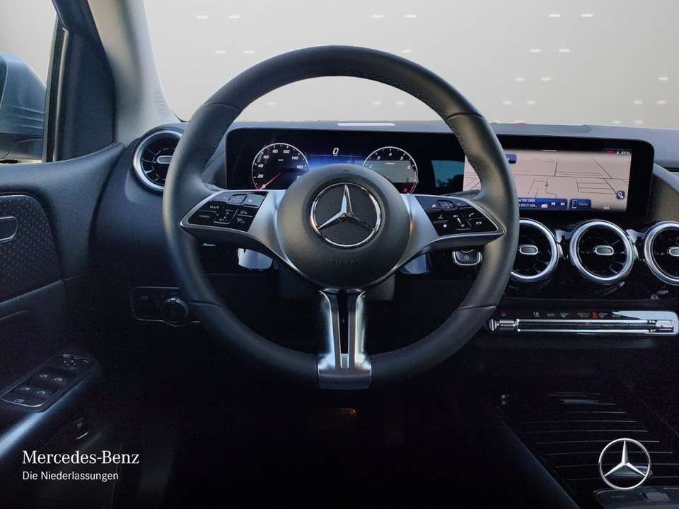 Mercedes-Benz B 180 - Imagem 13