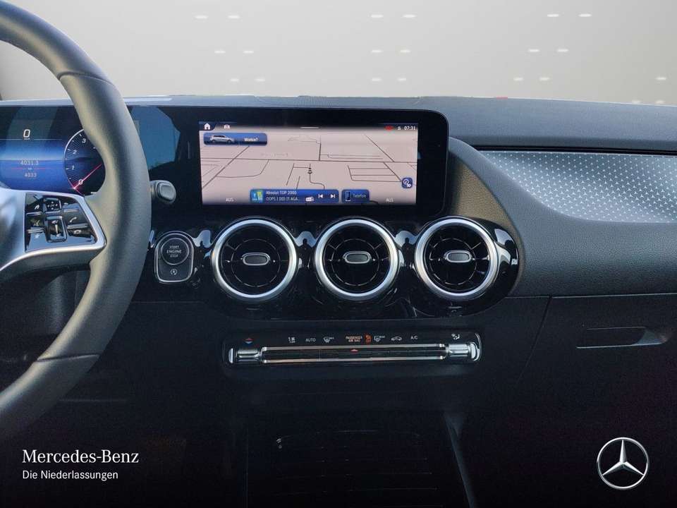 Mercedes-Benz B 180 - Imagem 15