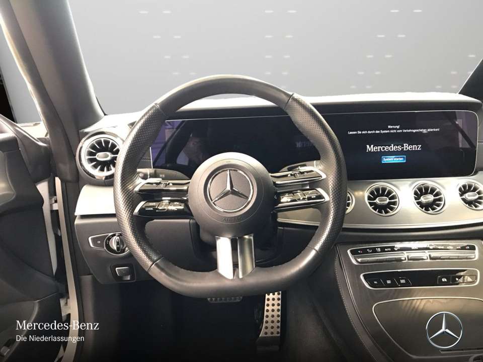 Mercedes-Benz E 300 - Imagem 14