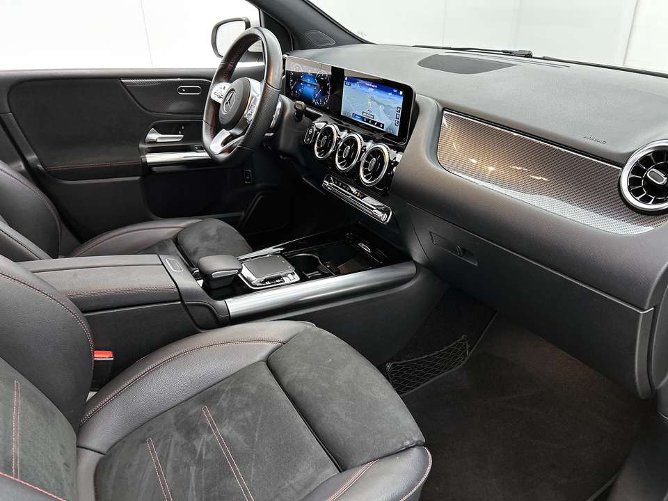 Mercedes-Benz B 180 - Imagem 6
