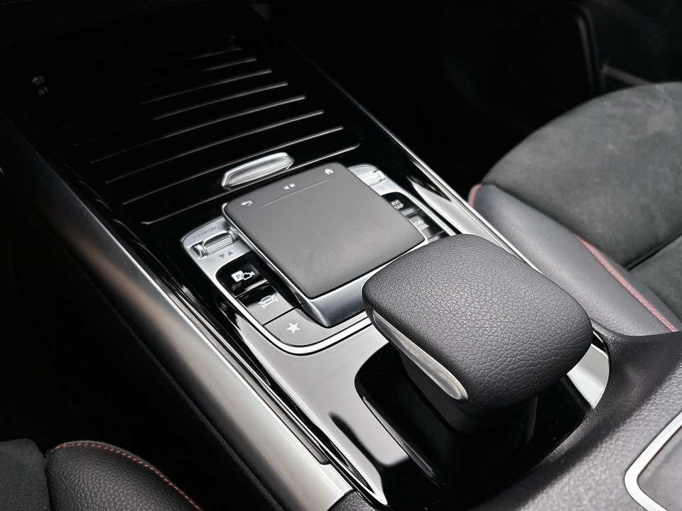 Mercedes-Benz B 180 - Imagem 11