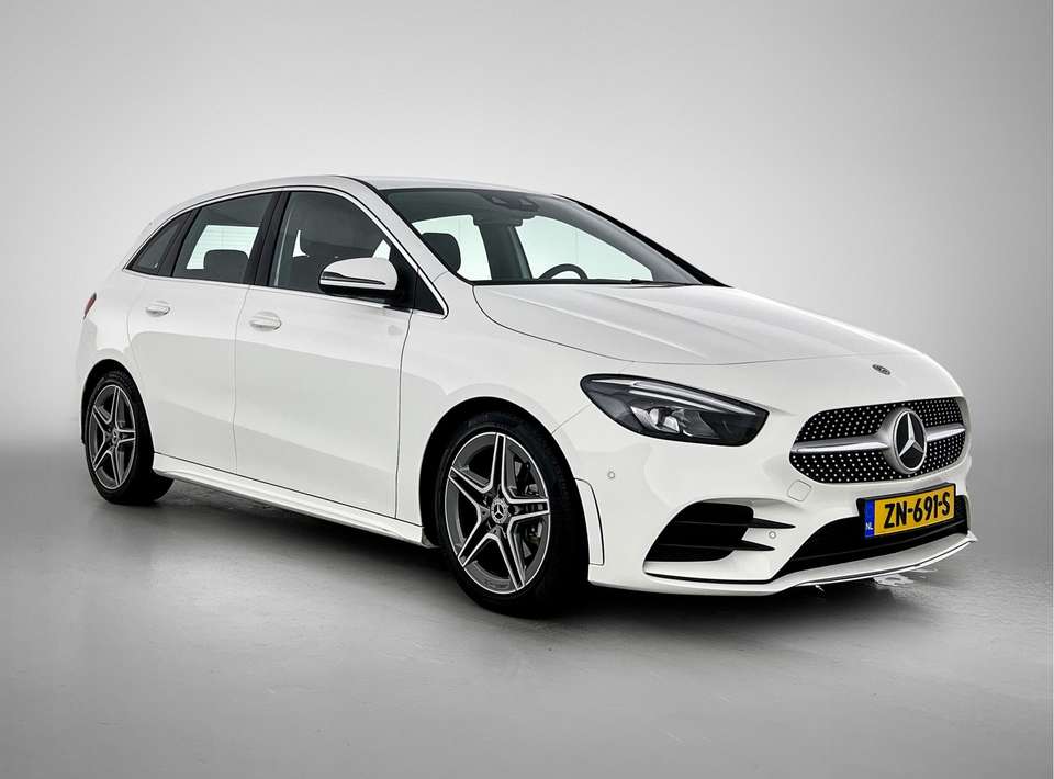 Mercedes-Benz B 180 - Imagem 13