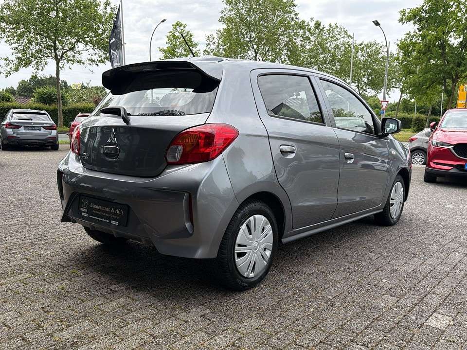 Mitsubishi Space Star - Imagem 3