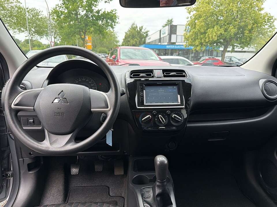 Mitsubishi Space Star - Imagem 6