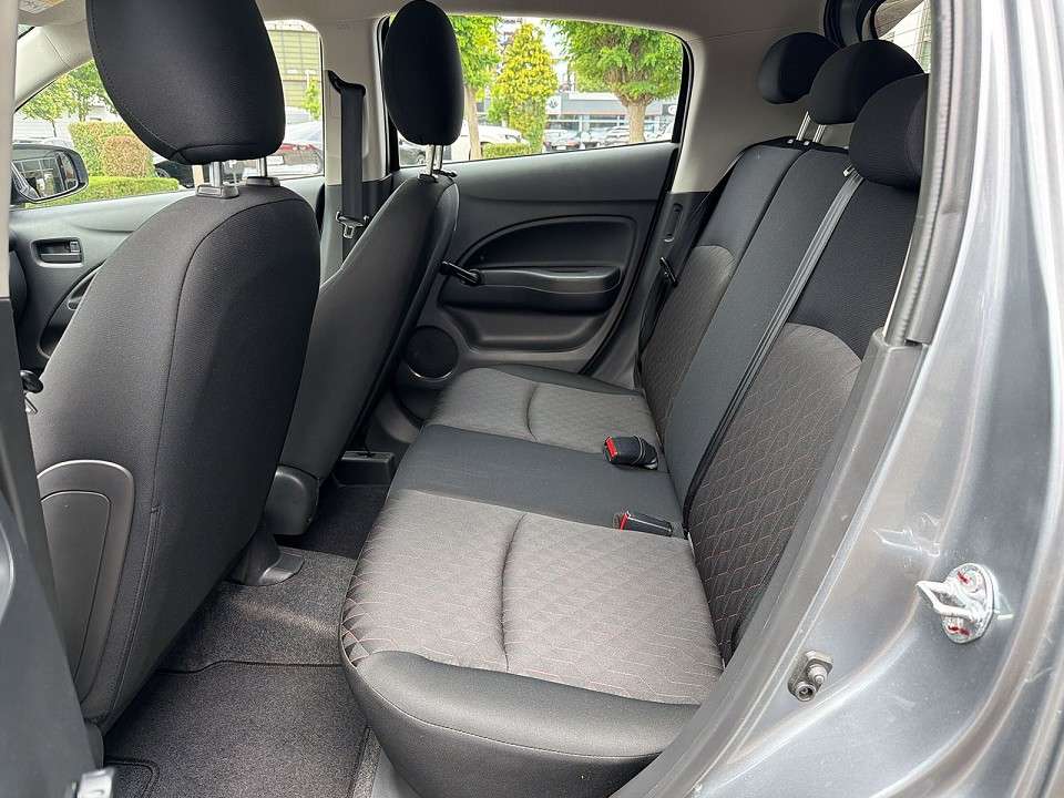 Mitsubishi Space Star - Imagem 8