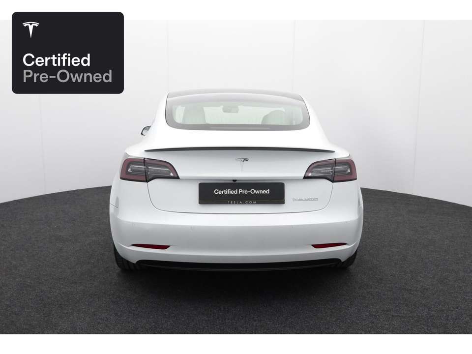 Tesla Model 3 - Imagem 7
