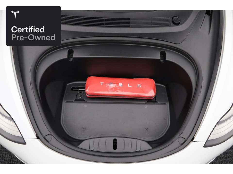 Tesla Model 3 - Imagem 10
