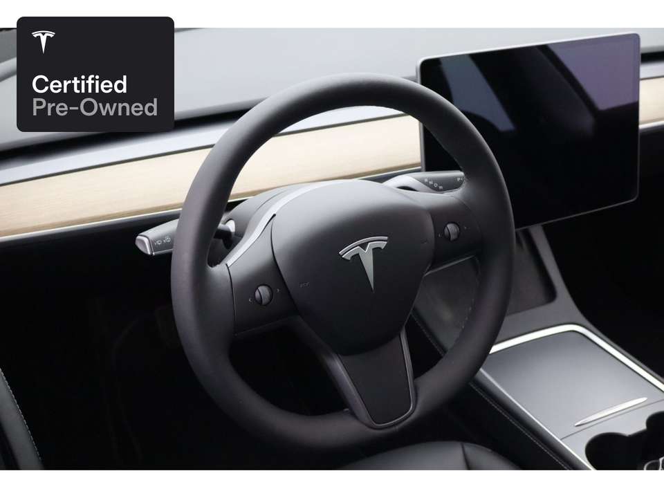 Tesla Model 3 - Imagem 12
