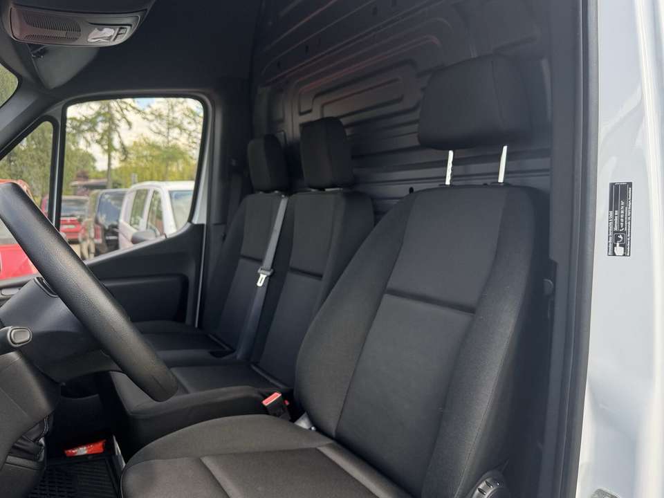 Mercedes-Benz Sprinter - Imagem 10