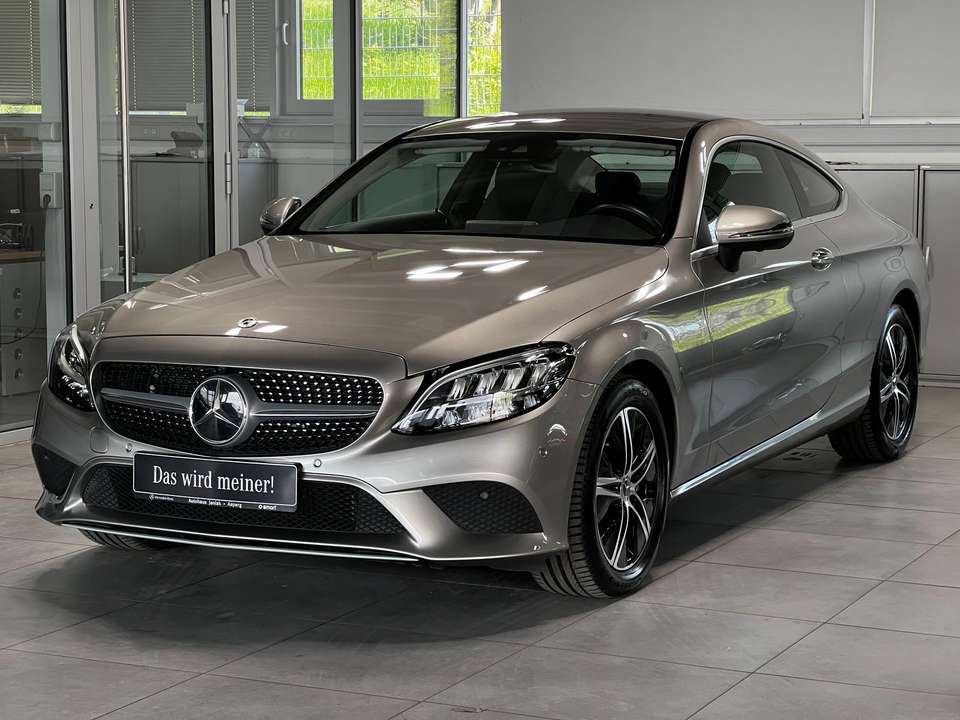 Mercedes-Benz C 300 - Imagem 1