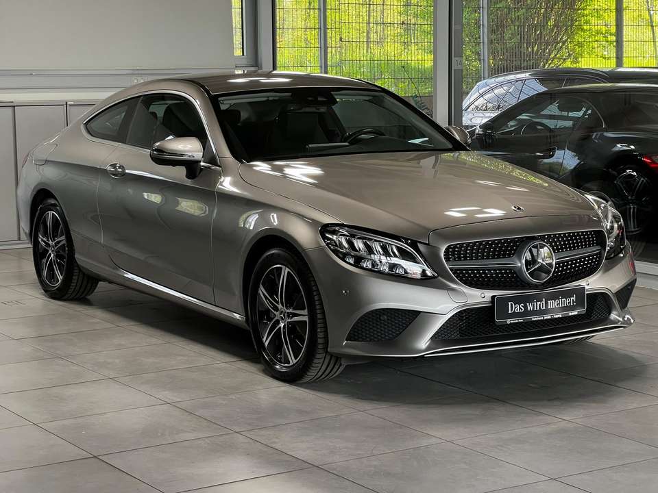 Mercedes-Benz C 300 - Imagem 2
