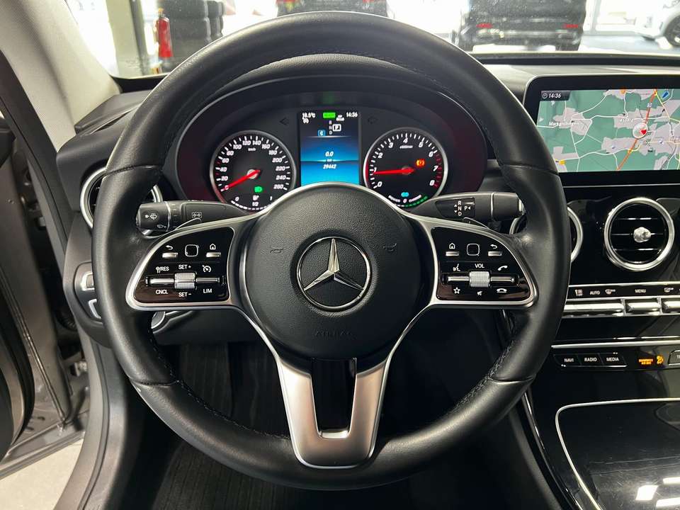 Mercedes-Benz C 300 - Imagem 15