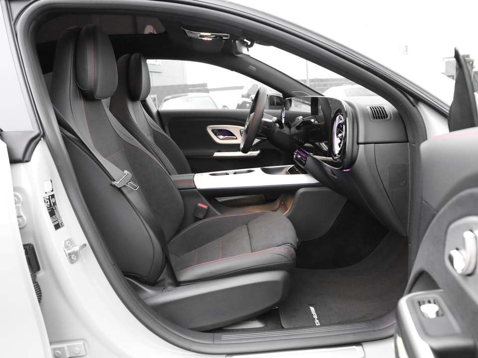 Mercedes-Benz CLA 200 - Imagem 6