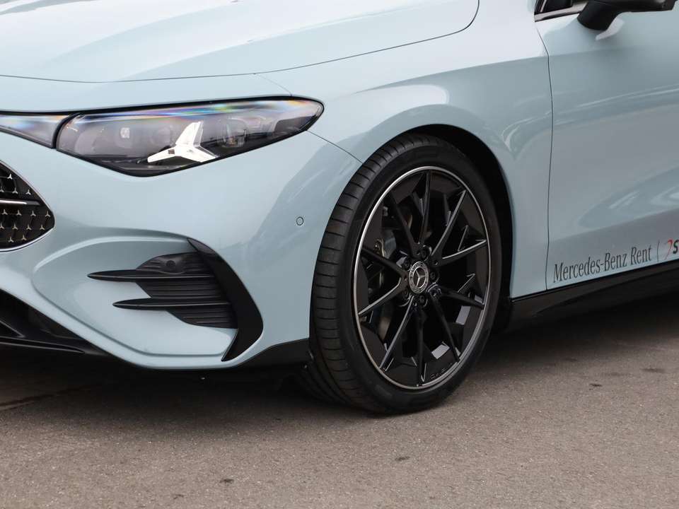 Mercedes-Benz CLA 200 - Imagem 12
