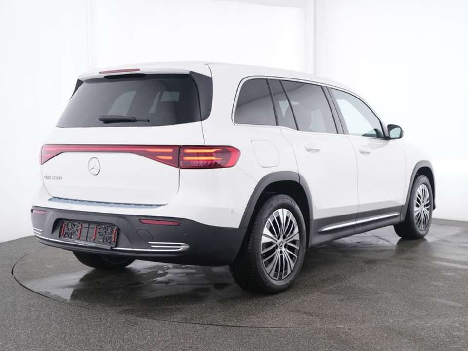 Mercedes-Benz EQB 250 - Imagem 2
