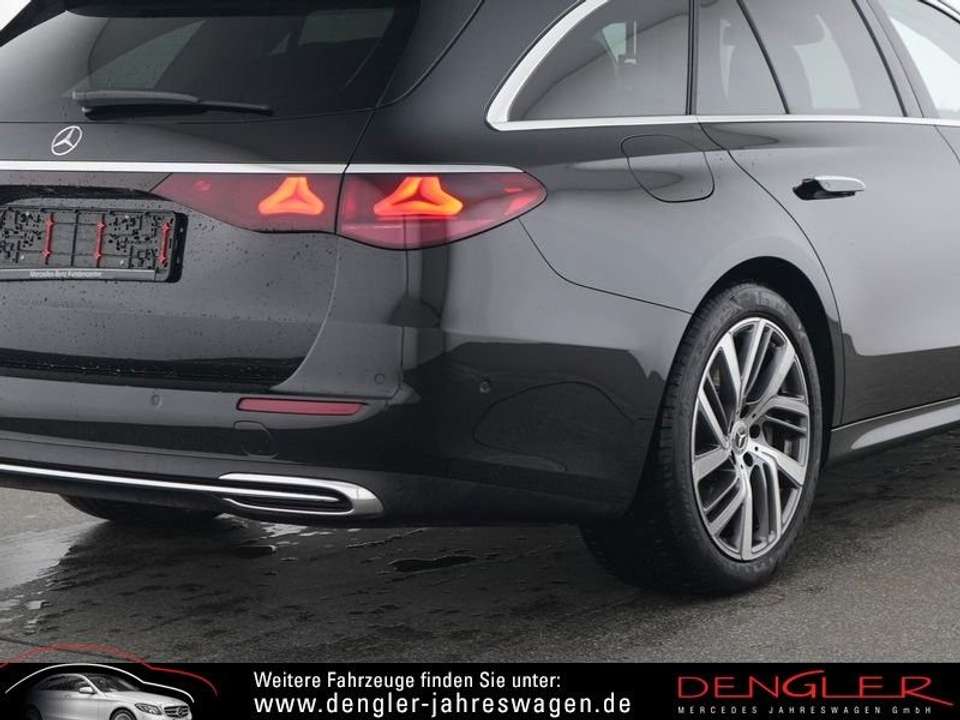 Mercedes-Benz E 300 - Imagem 9