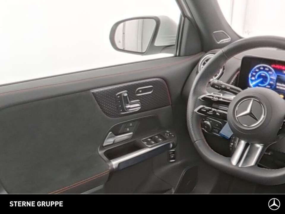 Mercedes-Benz EQB 350 - Imagem 8