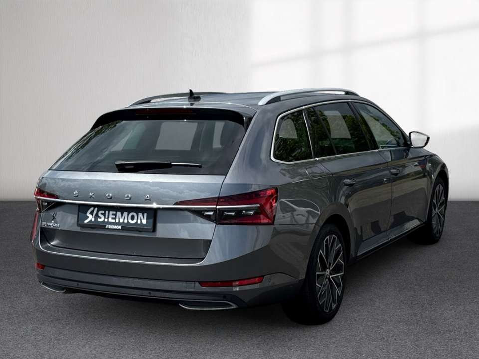 Skoda Superb - Imagem 5