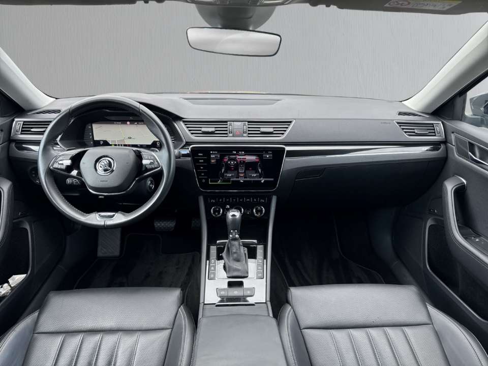 Skoda Superb - Imagem 15