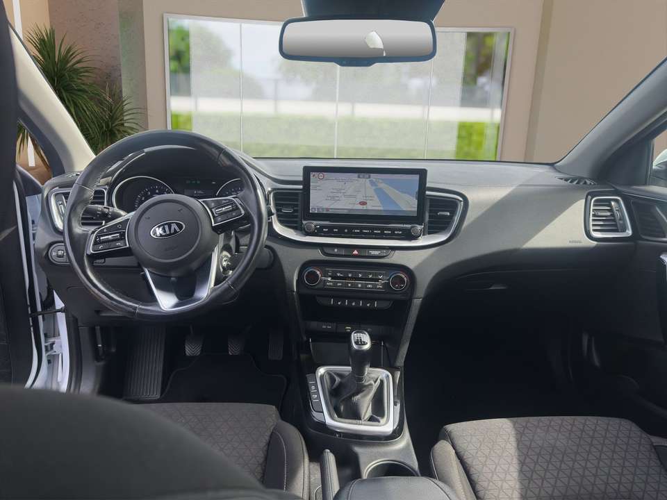 Kia Ceed SW / cee'd SW - Imagem 14