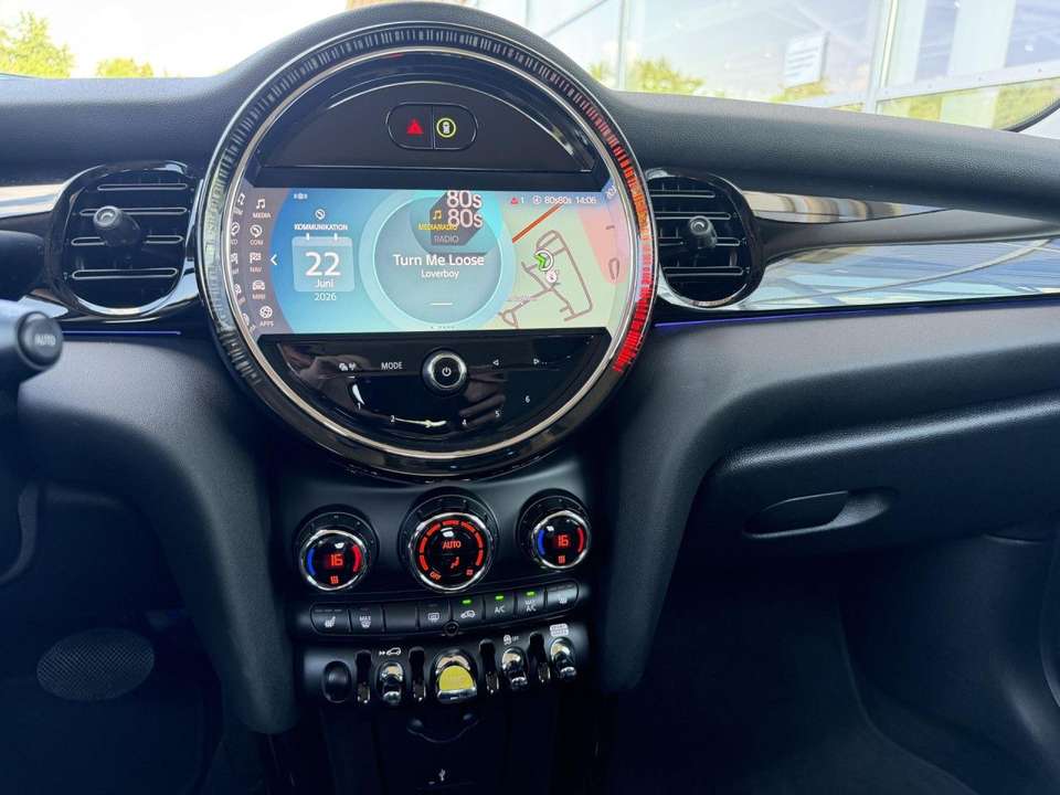 MINI Cooper SE - Imagem 14