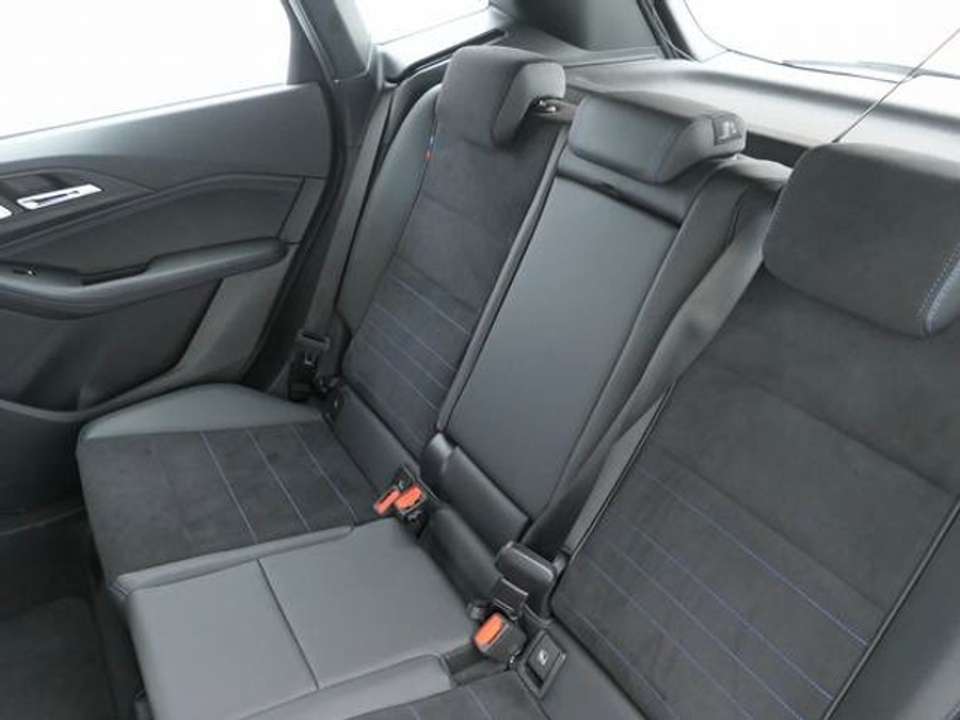 BMW 218 - Imagem 9