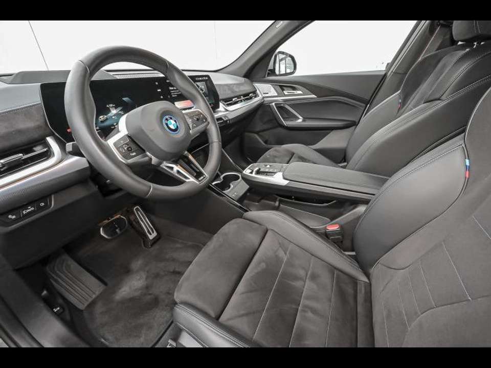 BMW iX2 - Imagem 6