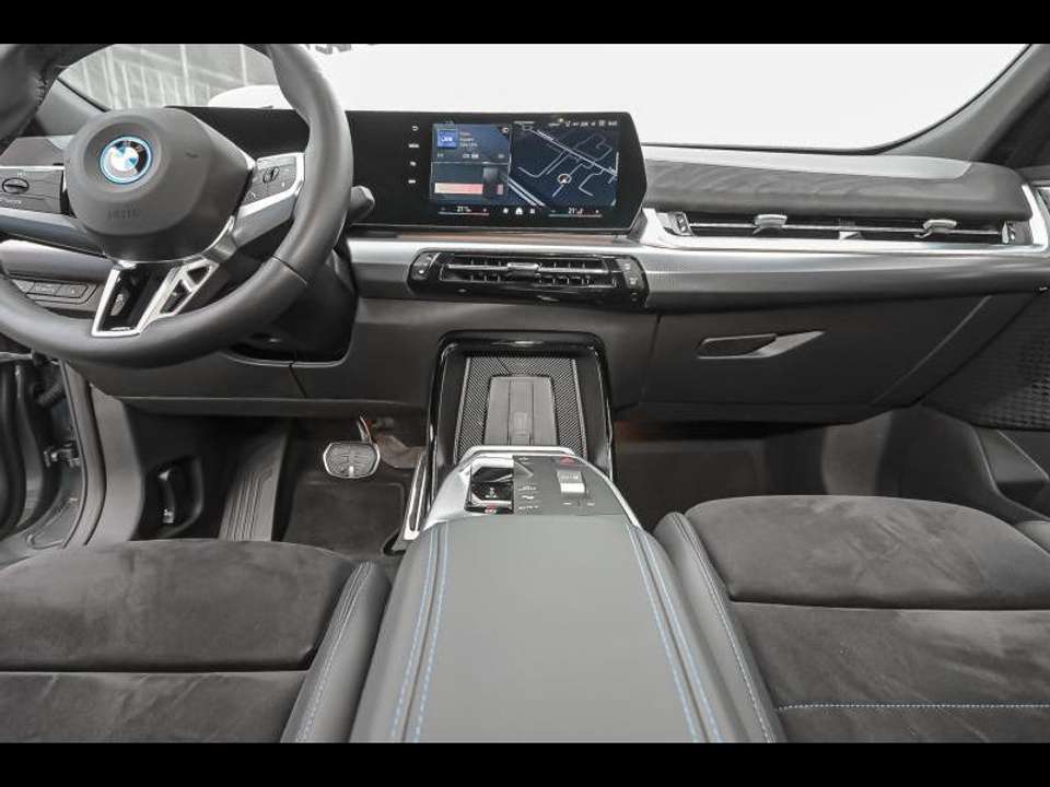 BMW iX2 - Imagem 7