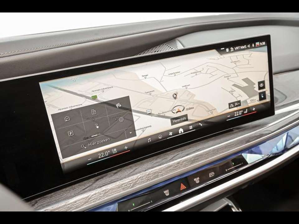 BMW i7 - Imagem 13