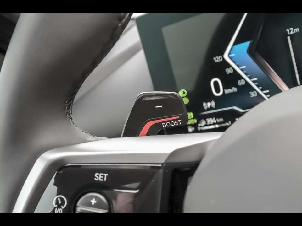 BMW 550 - Imagem 15