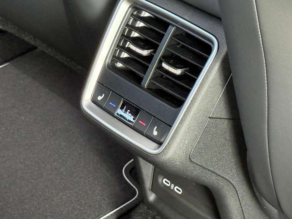 Skoda Enyaq - Imagem 8