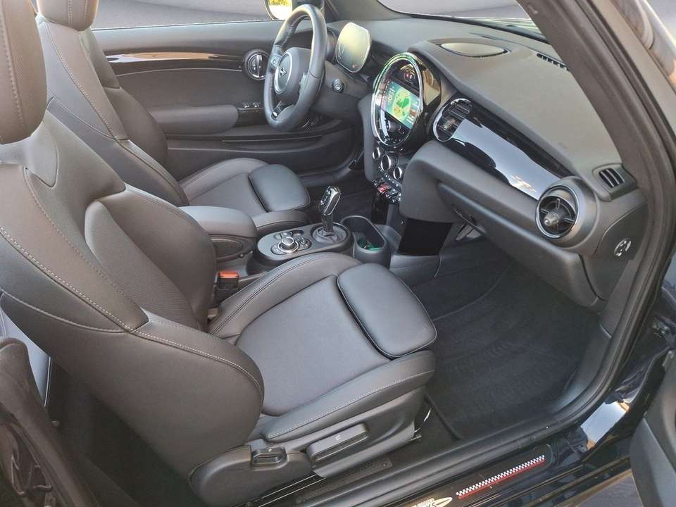MINI John Cooper Works Cabrio - Imagem 9