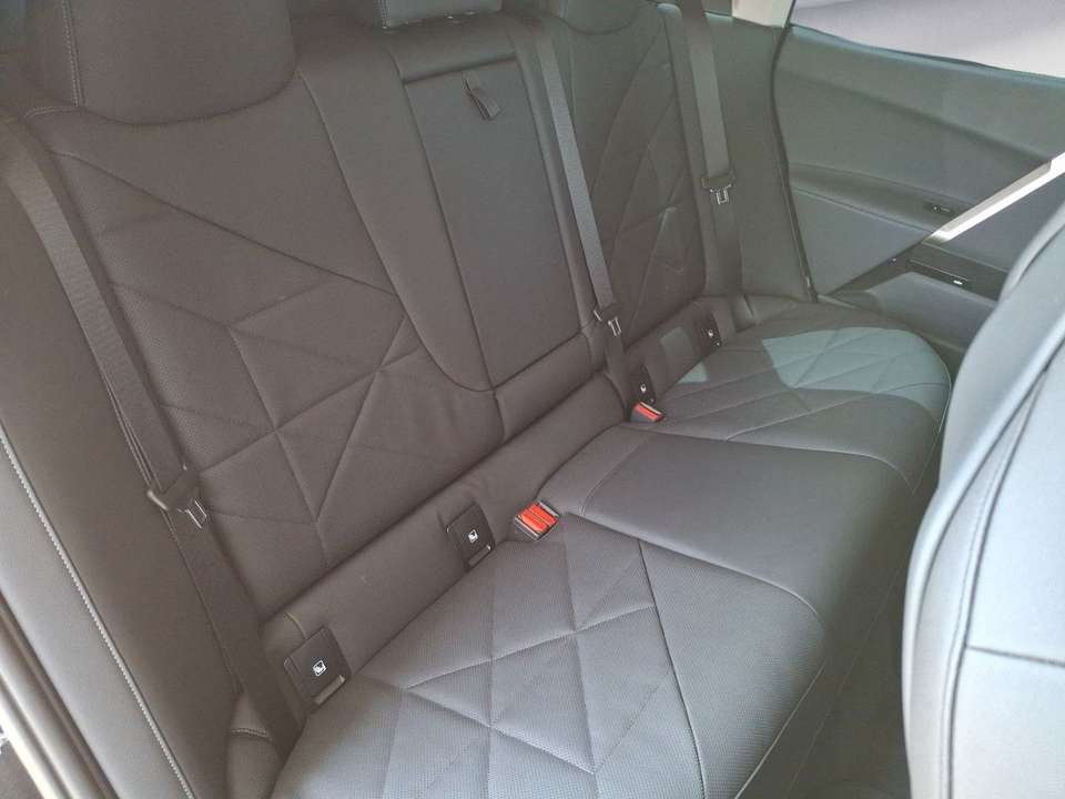BMW iX - Imagem 14