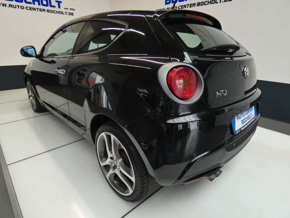 Car picture 11