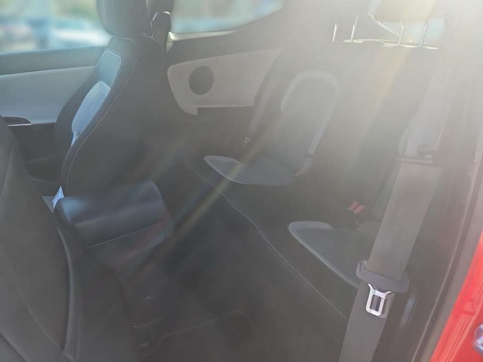 Car picture 11