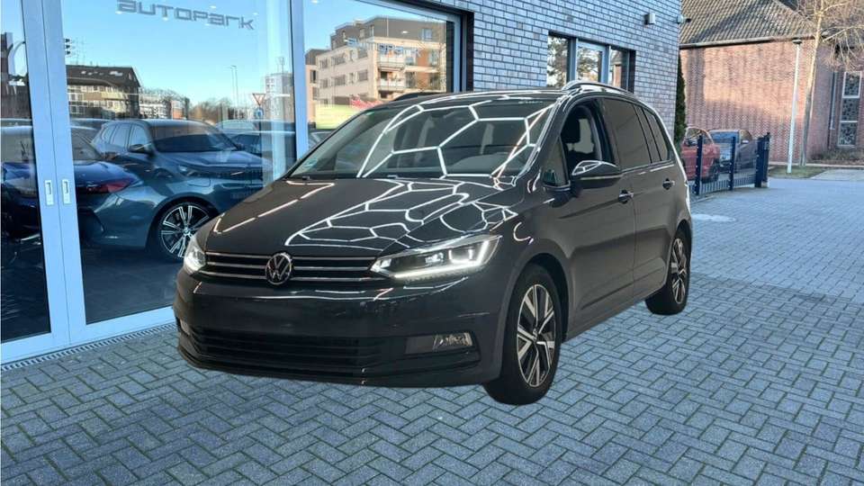 Volkswagen Touran - Imagem 1