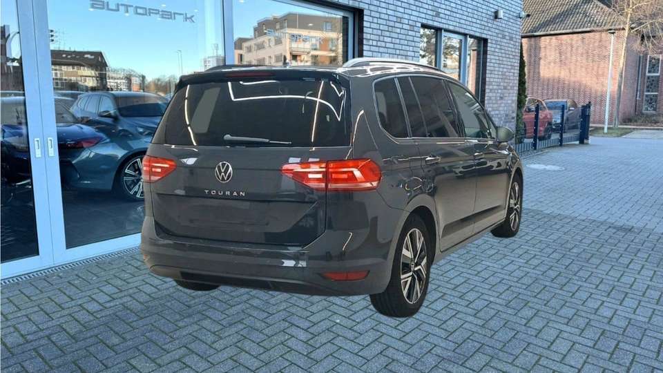 Volkswagen Touran - Imagem 2
