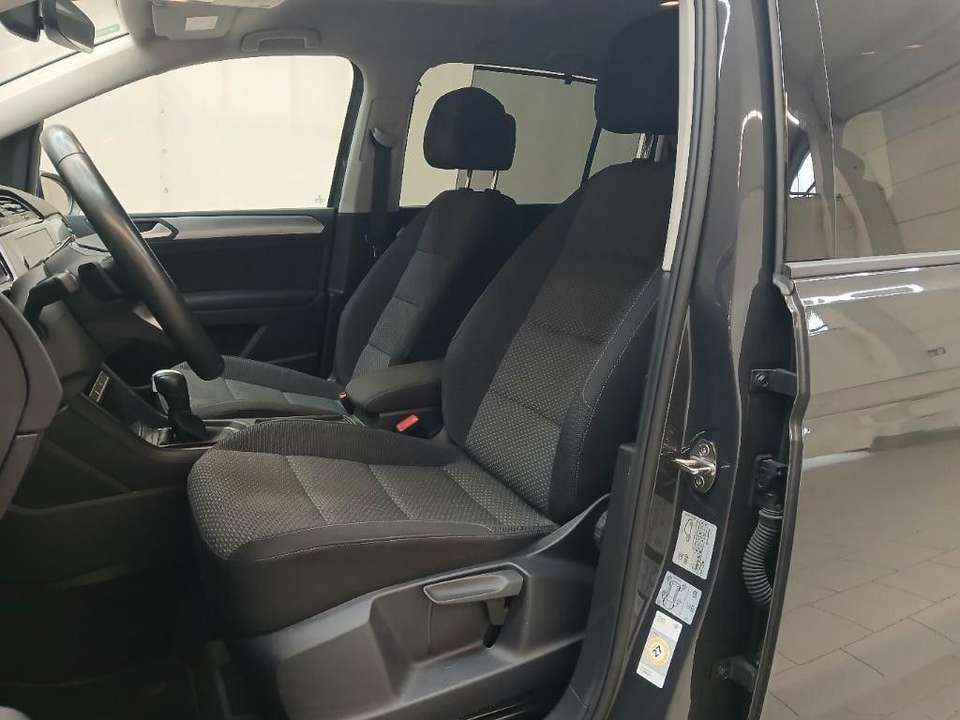 Volkswagen Touran - Imagem 5