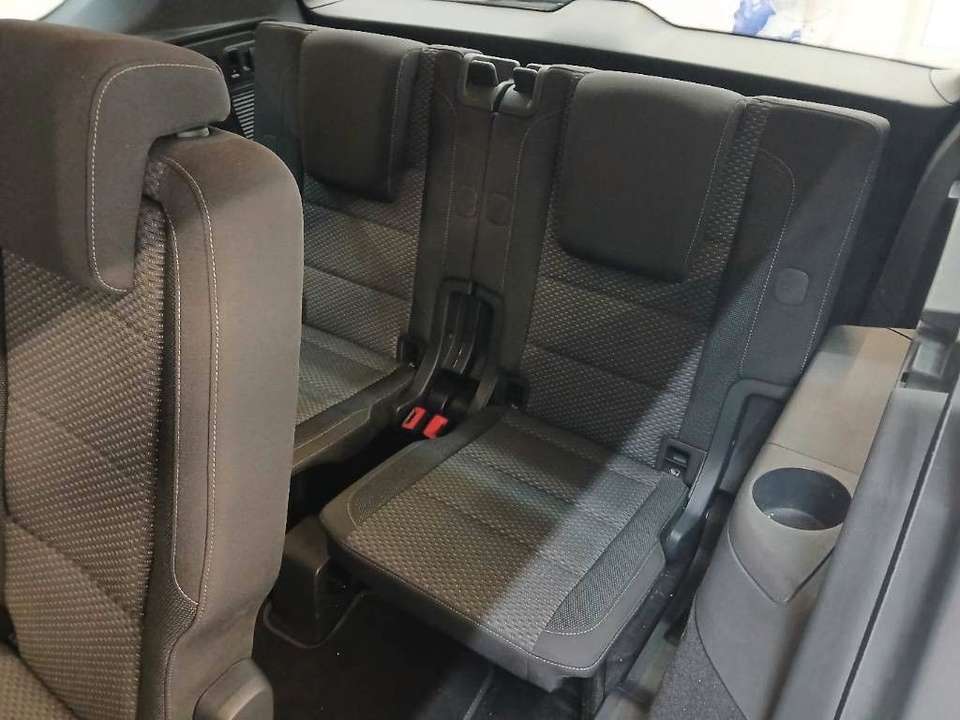 Volkswagen Touran - Imagem 7
